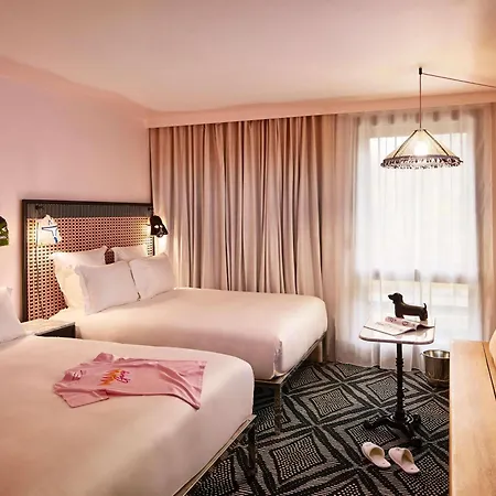 Mama Shelter West 3* Parigi