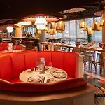 Hotel Mama Shelter West 3*