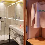 Hotel Mama Shelter West Paris