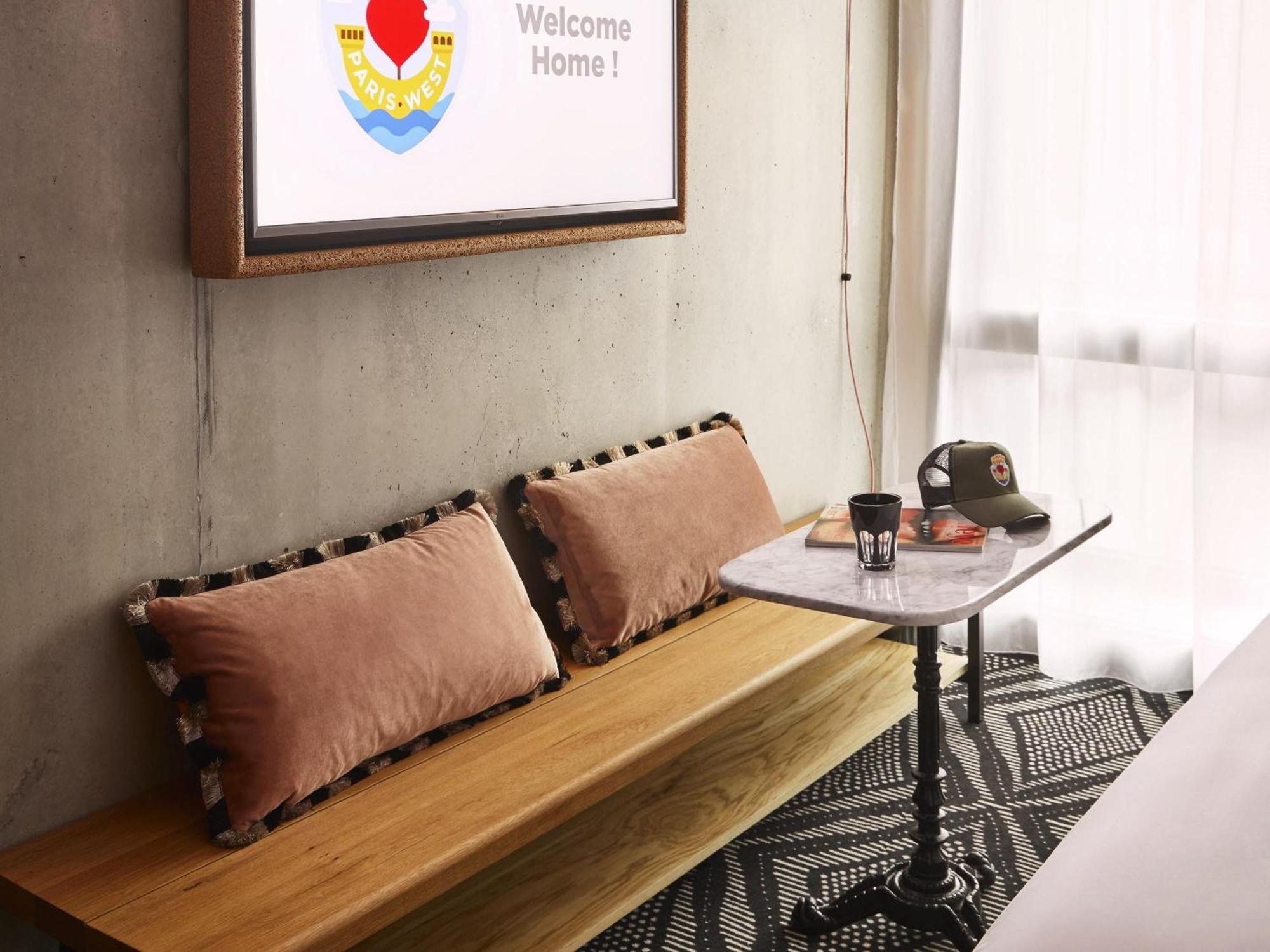 Mama Shelter West 3*